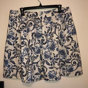 Loft- printed skirt. Excellent condition
